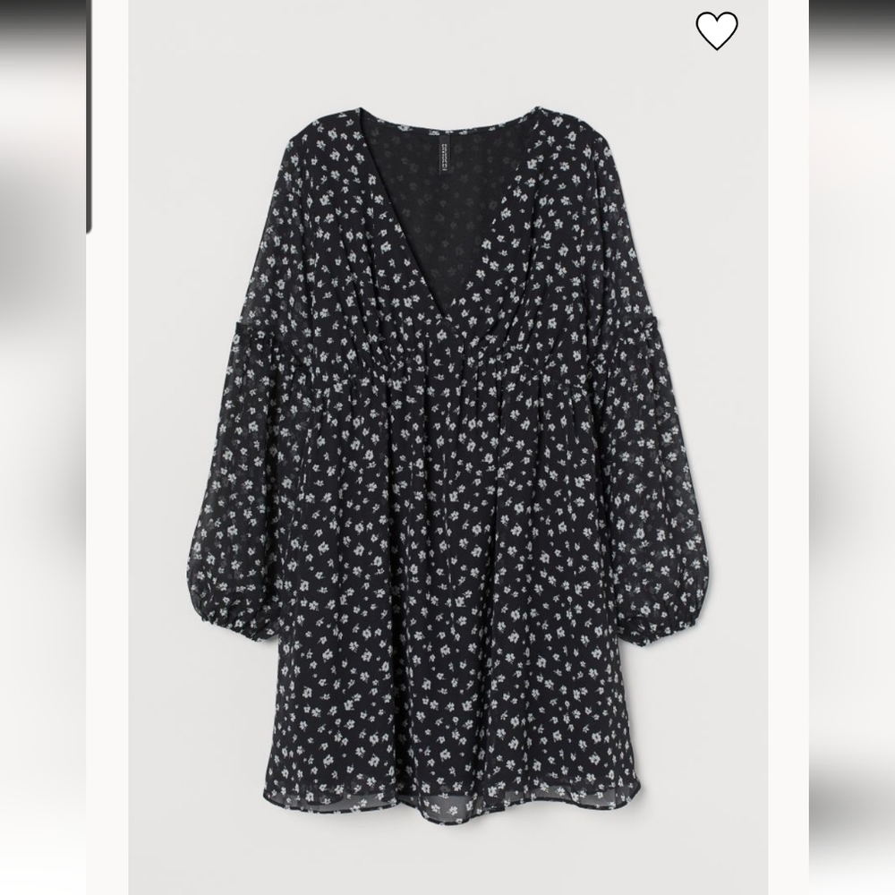 A-line short v-neck chiffon black & white floral dress size XS